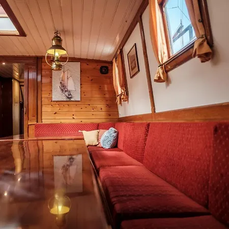 Traditioneel Zeilschip Actief *