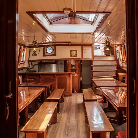 Traditioneel Zeilschip Actief